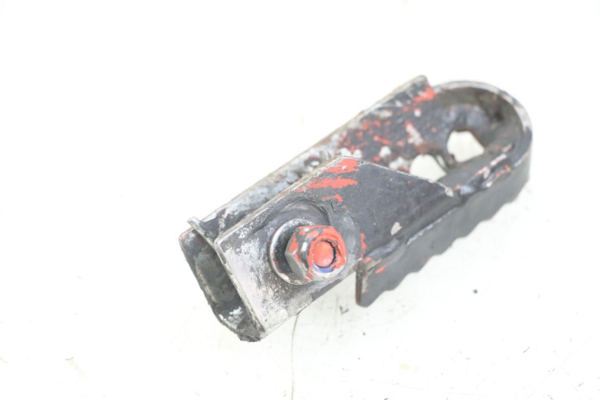 photo de LINKER VORDERER FUßRASTEN DERBI SENDA SM X-TREME 50 (2006 - 2010) - Detailansicht des Bauteils