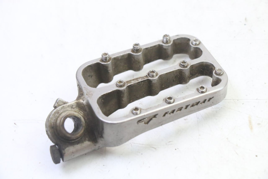 photo de FUSSRASTEN VORN LINKS KTM SUPERENDURO R 950 (2005 - 2009) - Alternative Perspektive