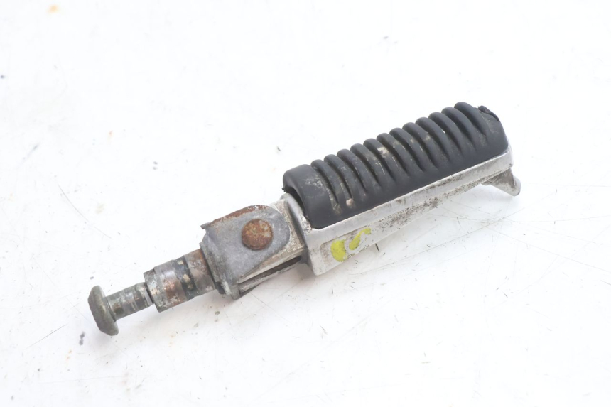photo de FUSSRASTEN VORN LINKS YAMAHA XJR 1300 (1998 - 2002) - Zoom auf Gebrauchszustand