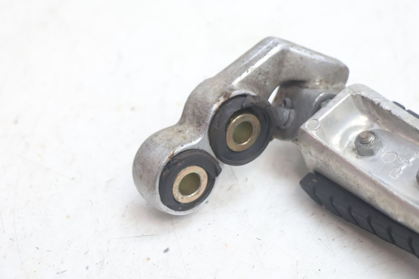 photo de FUSSRASTEN VORN LINKS YAMAHA XV VIRAGO 535 (1988 - 2004) - Details der Befestigungspunkte