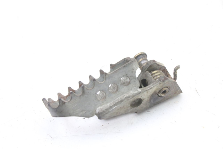 photo de FUSSRASTEN VORN LINKS YAMAHA TTR 125 (2000 - 2020) - Zoom auf Gebrauchszustand