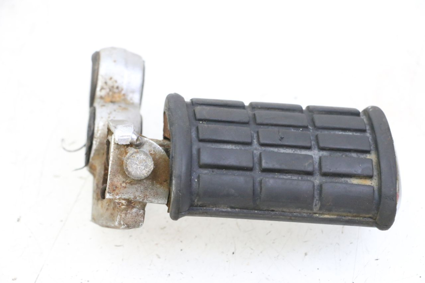 photo de FUSSRASTEN VORN LINKS YAMAHA XV VIRAGO 535 (1988 - 2004) - Oberflächenzustand und Material