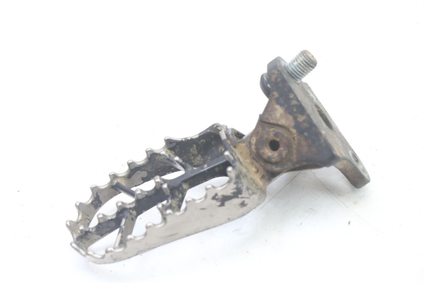 photo de FUSSRASTEN VORN LINKS YAMAHA YZ-F YZF 250 (2007 - 2013) - Detailansicht des Bauteils