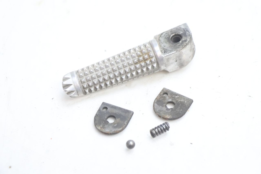 photo de FUSSRASTEN VORN LINKS YAMAHA YZF R GENESIS 750 (1993 - 1998) - Hauptansicht