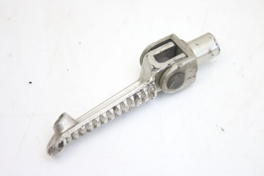 photo de LINKER VORDERER FUßRASTEN YAMAHA YZF R1 1000 (2007 - 2008) - Detailansicht des Bauteils