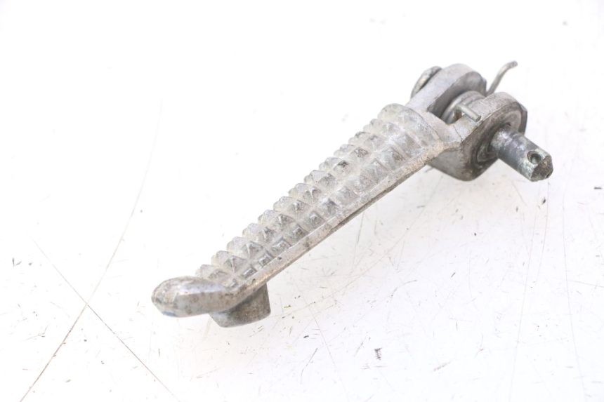 photo de FUSSRASTEN VORN LINKS YAMAHA YZF R6 600 (2008 - 2009) - Detailansicht des Bauteils