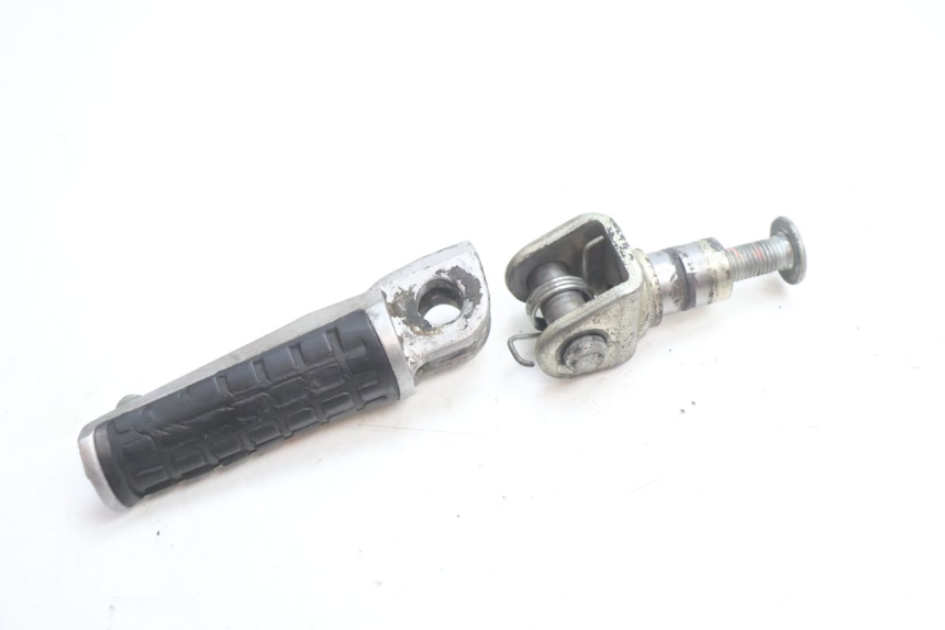 photo de FUSSRASTEN VORN LINKS KAWASAKI ZX-6R ZX6R 600 (1995 - 1997) - Hauptansicht
