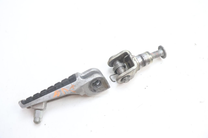 photo de FUSSRASTEN VORN LINKS KAWASAKI ZX-6R ZX6R 600 (1995 - 1997) - Zoom auf Gebrauchszustand
