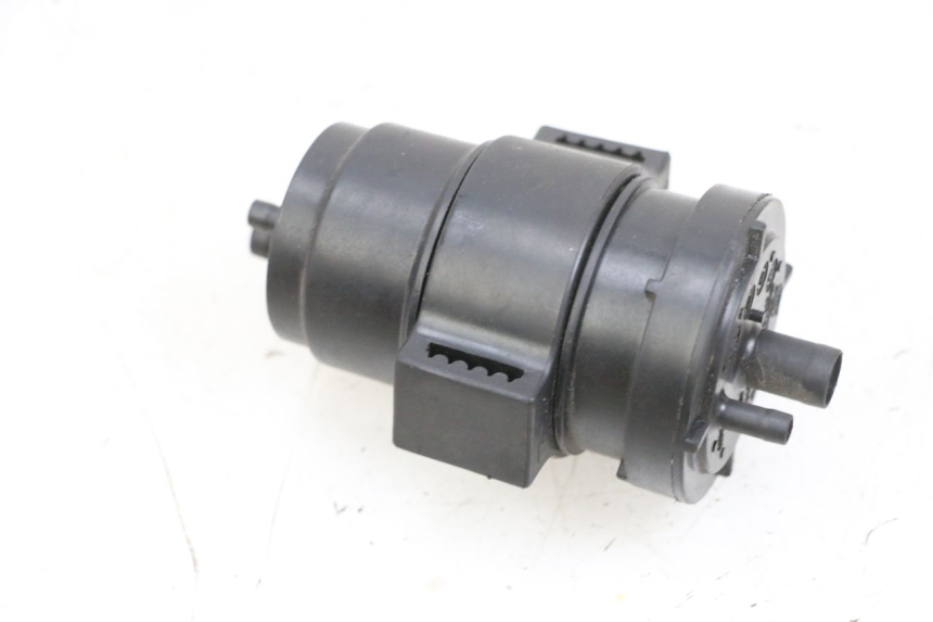 photo de AKTIVKOHLEBEHÄLTER PEUGEOT SPEEDFIGHT 4 4T EFI 50 (2021 - 2025) - Zoom auf Gebrauchszustand