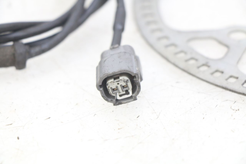 photo de HINTERER ABS-SENSOR HONDA CB R 1000 (2018 - 2023) - Alternative Perspektive