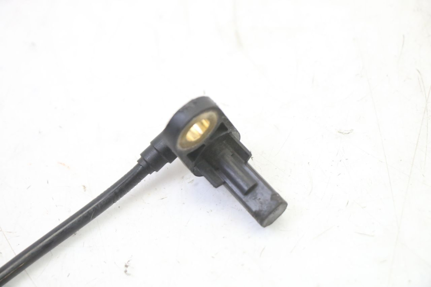 photo de ABS SENSOR HINTEN SUZUKI GSR 750 (2011 - 2017) - Alternative Perspektive