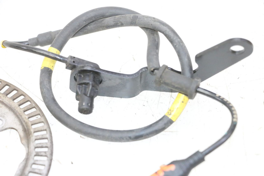 photo de ABS SENSOR HINTEN PIAGGIO MP3 HPE 310 (2024 - 2025) - Technische Nahaufnahme