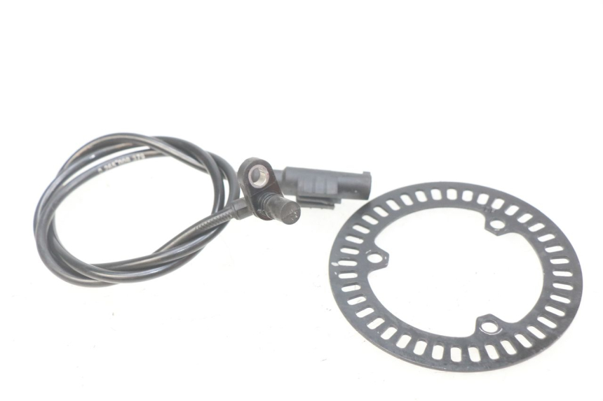 photo de HINTERER ABS-SENSOR YAMAHA N-MAX NMAX 125 (2017 - 2020) - Technische Nahaufnahme