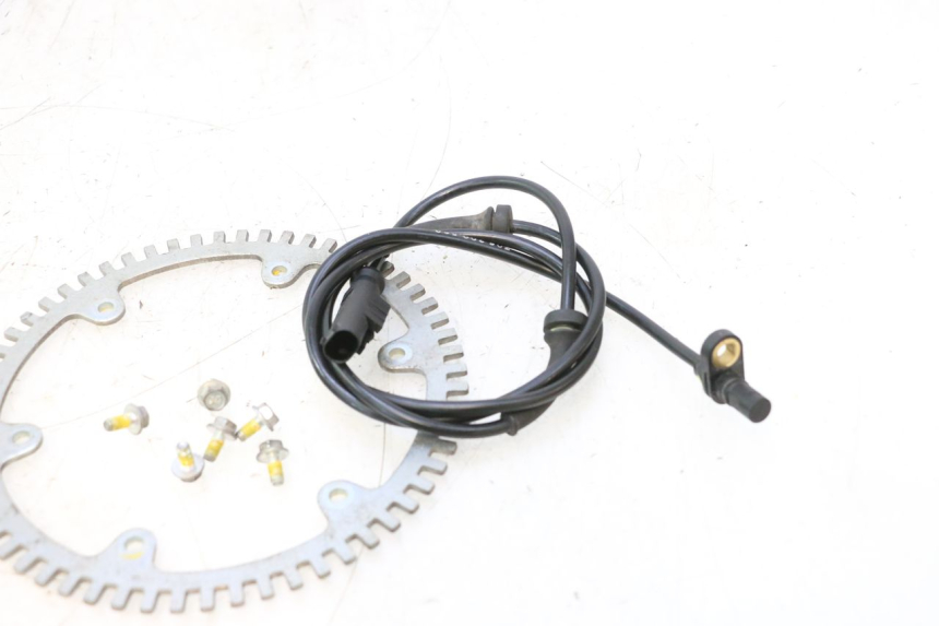photo de ABS SENSOR HINTEN CAN-AM SPYDER RS 1000 (2008 - 2012) - Details der Befestigungspunkte