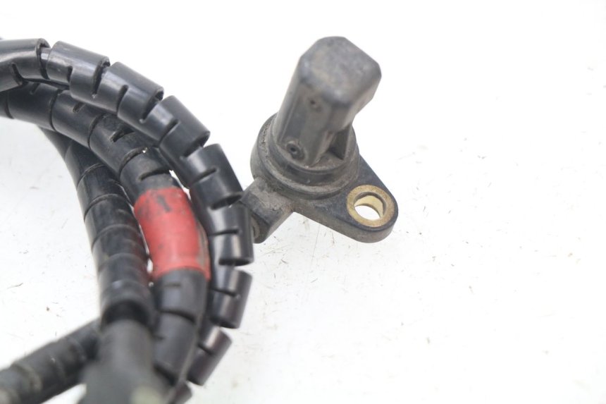 photo de ABS SENSOR HINTEN PIAGGIO VESPA GTS SUPER IE 125 (2009 - 2016) - Technische Nahaufnahme