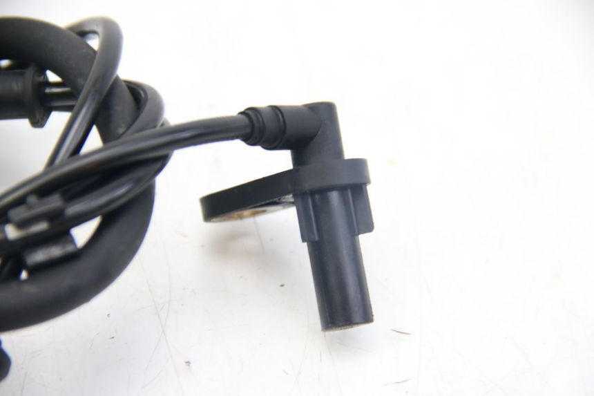 photo de ABS SENSOR HINTEN KAWASAKI Z ABS 1000 (2014 - 2020) - Zoom auf Gebrauchszustand