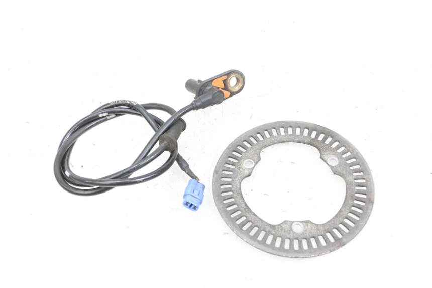photo de ABS SENSOR VORNE SUZUKI BURGMAN 650 (2013 - 2020) - Technische Nahaufnahme