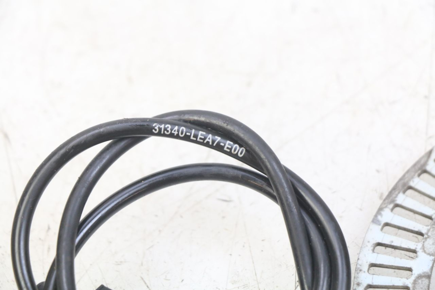 photo de VORDERER ABS-SENSOR KYMCO DOWNTOWN ABS 125 (2015 - 2017) - Detailansicht des Bauteils