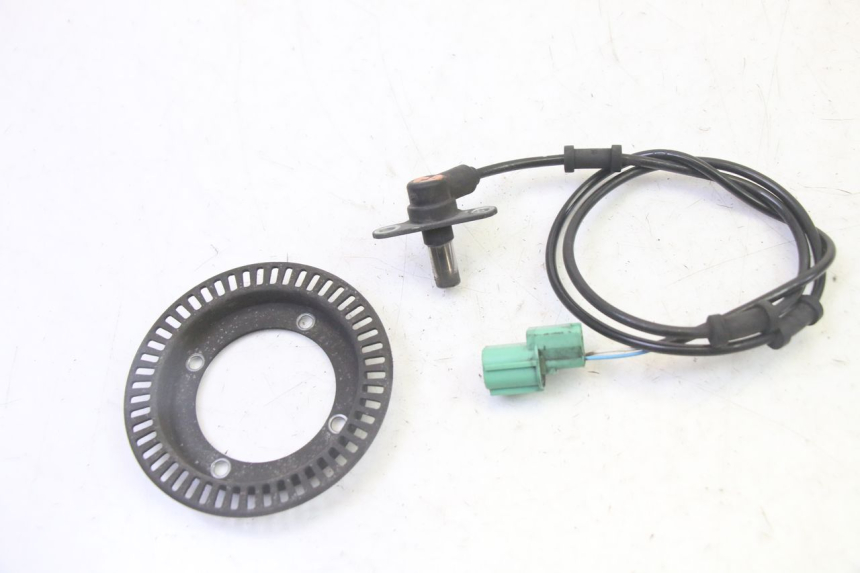 photo de VORDERER ABS-SENSOR HONDA FES S-WING SWING ABS 125 (2007 - 2015) - Zoom auf Gebrauchszustand
