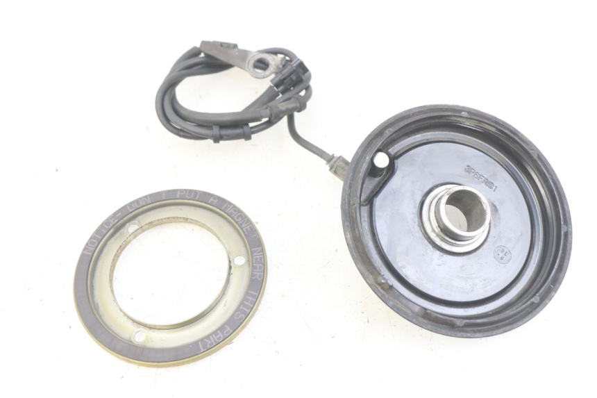 photo de VORDERER ABS-SENSOR YAMAHA FJR ABS 1300 (2006 - 2012) - Technische Nahaufnahme