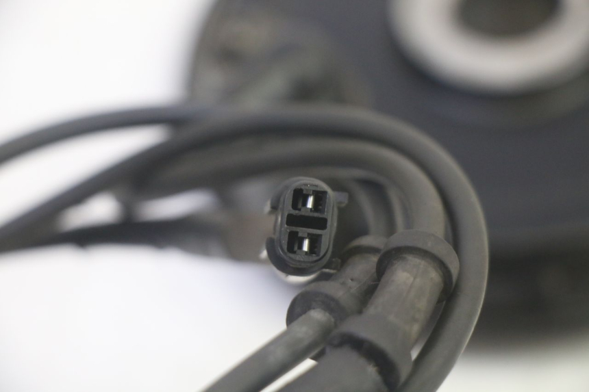 photo de VORDERER ABS-SENSOR YAMAHA FJR ABS 1300 (2006 - 2012) - Technische Nahaufnahme