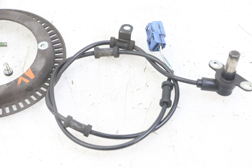 photo de ABS SENSOR VORNE HONDA FORZA ABS 300 (2013 - 2017) - Zoom auf Gebrauchszustand