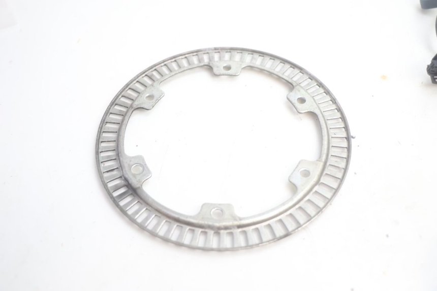 photo de ABS SENSOR VORNE PIAGGIO MP3 HPE 530 (2022 - 2026) - Technische Nahaufnahme