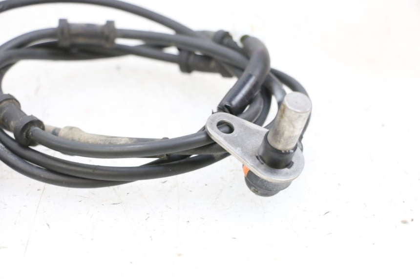 photo de ABS SENSOR VORNE YAMAHA MT-07 MT07 ABS 700 (2018 - 2020) - Zoom auf Gebrauchszustand