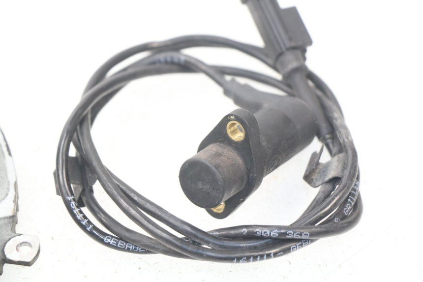 photo de ABS SENSOR VORNE BMW R RT ABS 1100 (1996 - 2001) - Zoom auf Gebrauchszustand