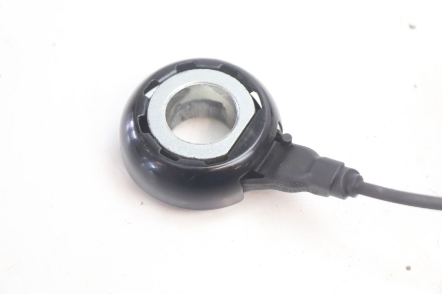 photo de ABS SENSOR VORNE HARLEY DAVIDSON ROAD GLIDE FLTRXSE 1920 (2018 - 2022) - Zoom auf Gebrauchszustand