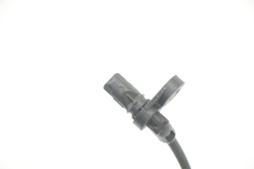 photo de ABS SENSOR VORNE ROYAL ENFIELD HYMALAYAN 410 (2016 - 2023) - Zoom auf Gebrauchszustand