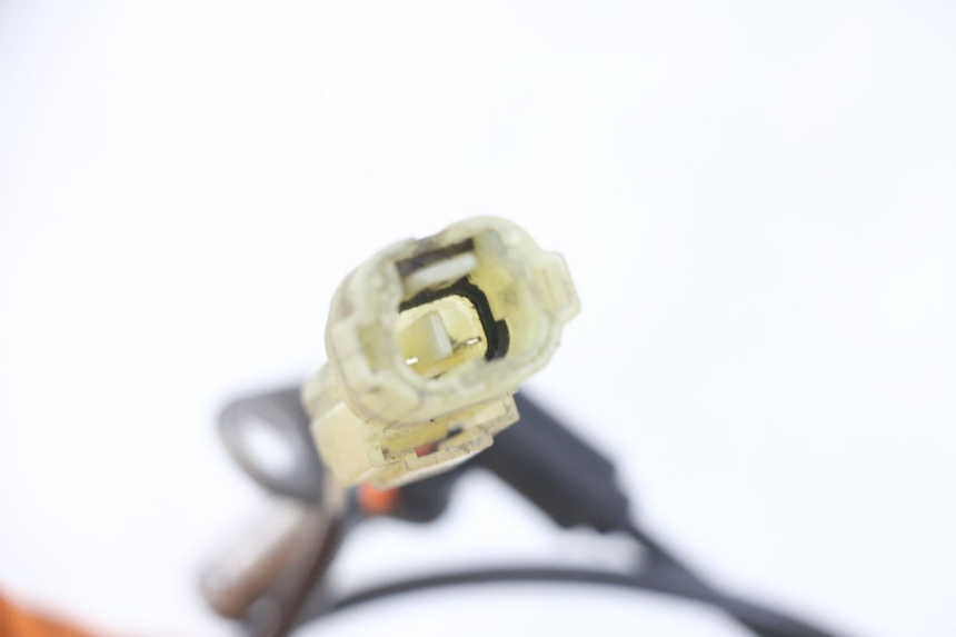 photo de ABS SENSOR VORNE PEUGEOT SATELIS 125 (2013 - 2018) - Zoom auf Gebrauchszustand