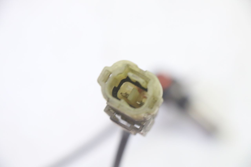 photo de VORDERER ABS-SENSOR PEUGEOT SATELIS 125 (2010 - 2012) - Details der Befestigungspunkte