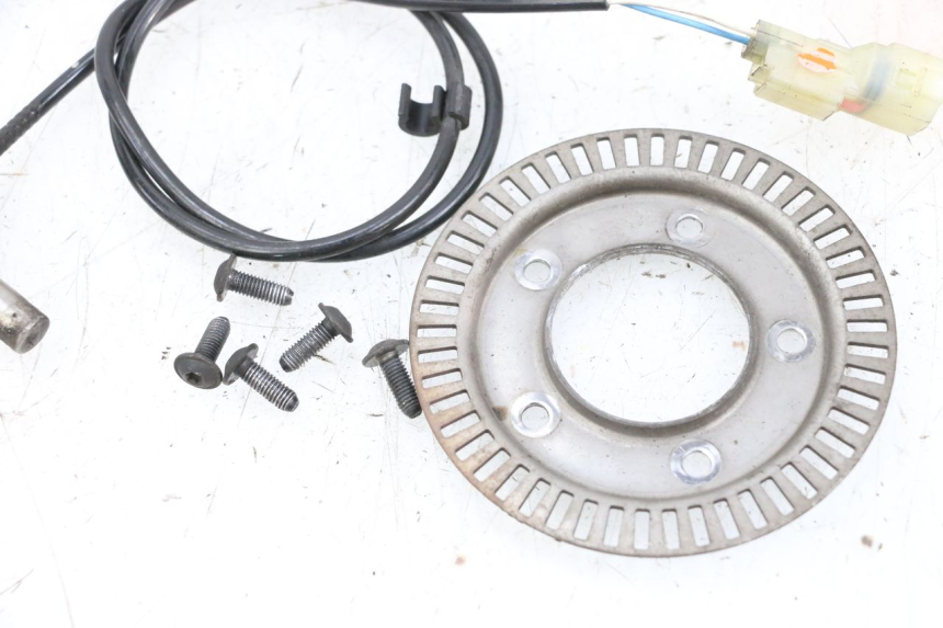 photo de ABS SENSOR VORNE PEUGEOT SATELIS 125 (2013 - 2018) - Technische Nahaufnahme