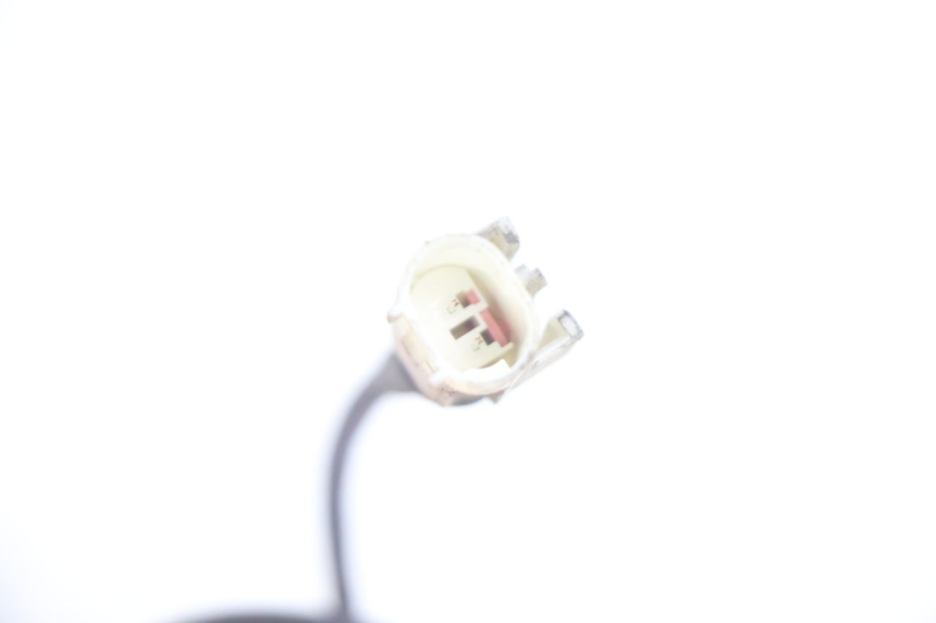 photo de VORDERER ABS-SENSOR PEUGEOT SATELIS 125 (2006 - 2009) - Details der Befestigungspunkte