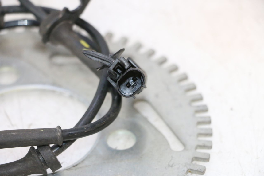 photo de ABS SENSOR VORNE CAN-AM SPYDER RS 1000 (2008 - 2012) - Details der Befestigungspunkte
