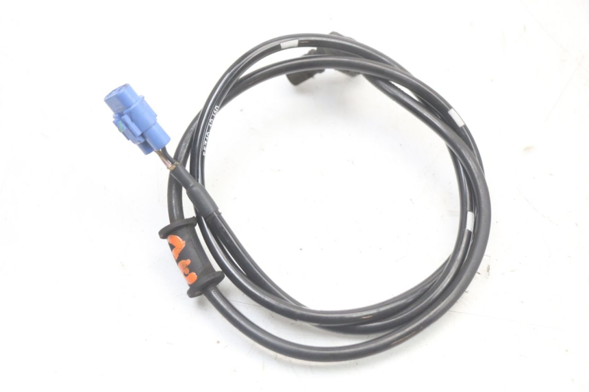 photo de ABS SENSOR VORNE SUZUKI BURGMAN 125 (2018 - 2021) - Technische Nahaufnahme