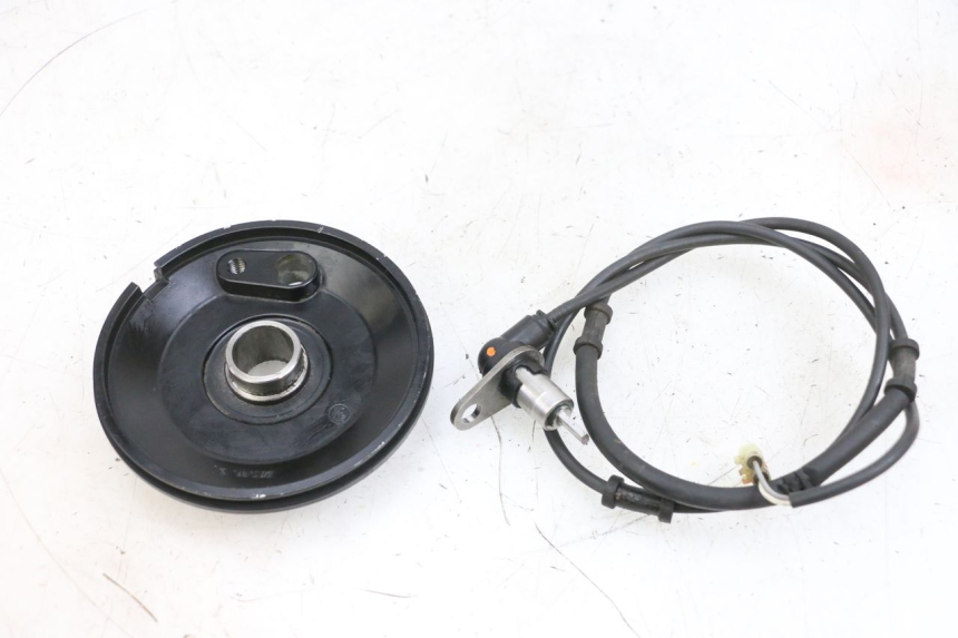 photo de VORDERER ABS-SENSOR YAMAHA TDM ABS 900 (2002 - 2014) - Detailansicht des Bauteils