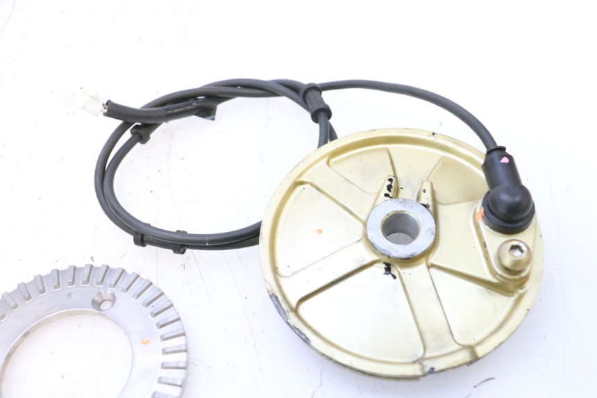 photo de ABS SENSOR VORNE YAMAHA XP T-MAX ABS 500 (2005 - 2005) - Zoom auf Gebrauchszustand