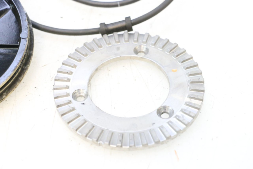 photo de ABS SENSOR VORNE YAMAHA XP T-MAX ABS 500 (2005 - 2005) - Kennzeichnungen und Originalreferenzen