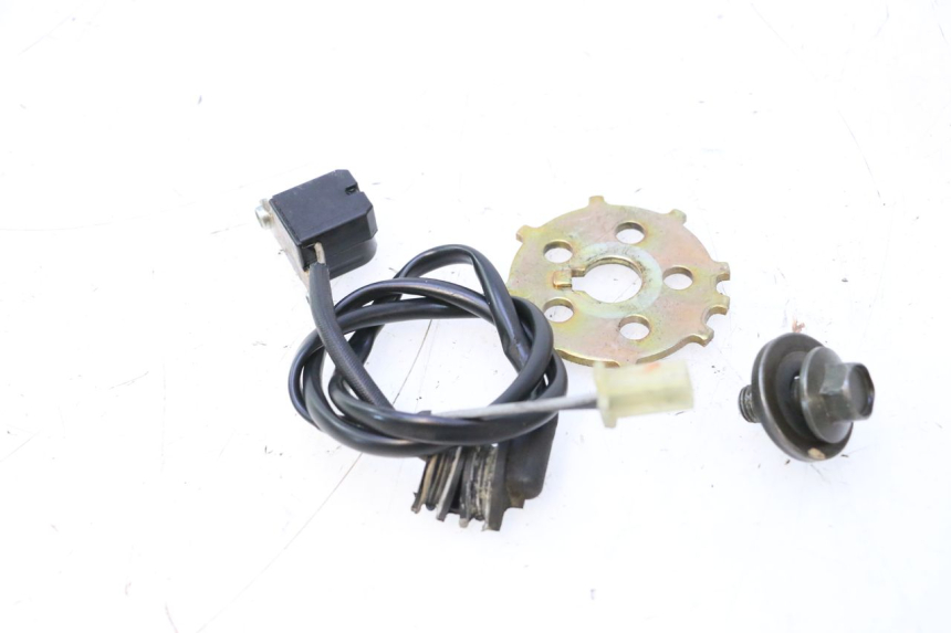 photo de ZÃœNDIMPULSGEBER YAMAHA FJR 1300 (2001 - 2005) - Alternative Perspektive