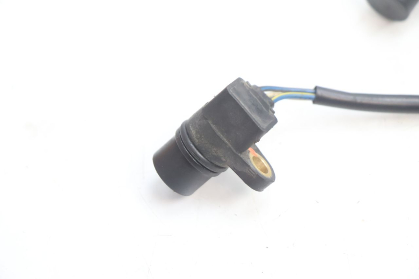 photo de NOCKENWELLENSENSOR YAMAHA FJR 1300 (2001 - 2005) - Detailansicht des Bauteils