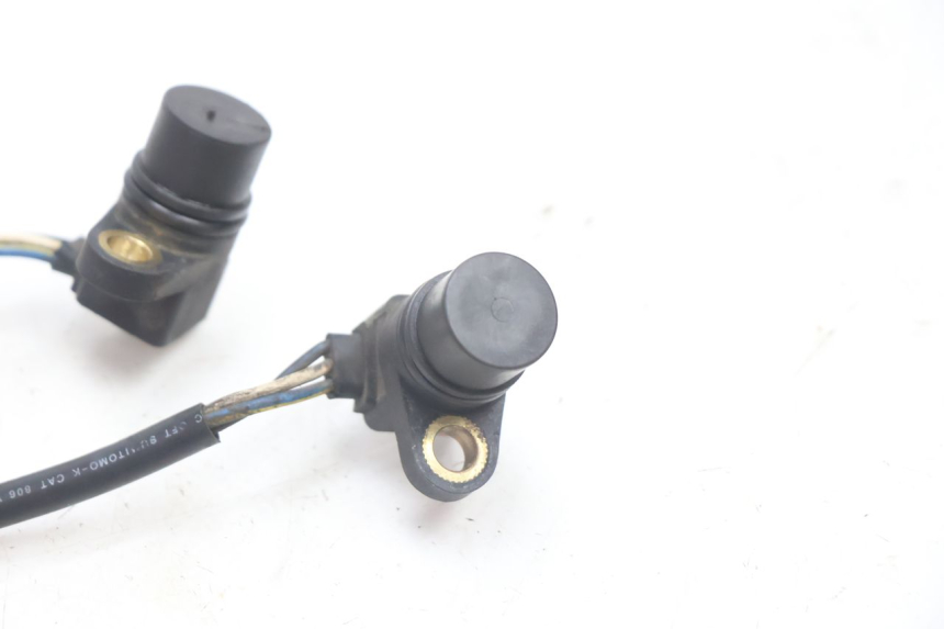 photo de NOCKENWELLENSENSOR YAMAHA FJR 1300 (2001 - 2005) - Technische Nahaufnahme