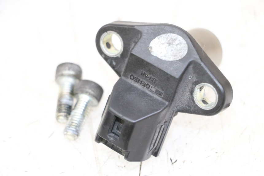 photo de NOCKENWELLENSENSOR SUZUKI GSR 750 (2011 - 2017) - Alternative Perspektive
