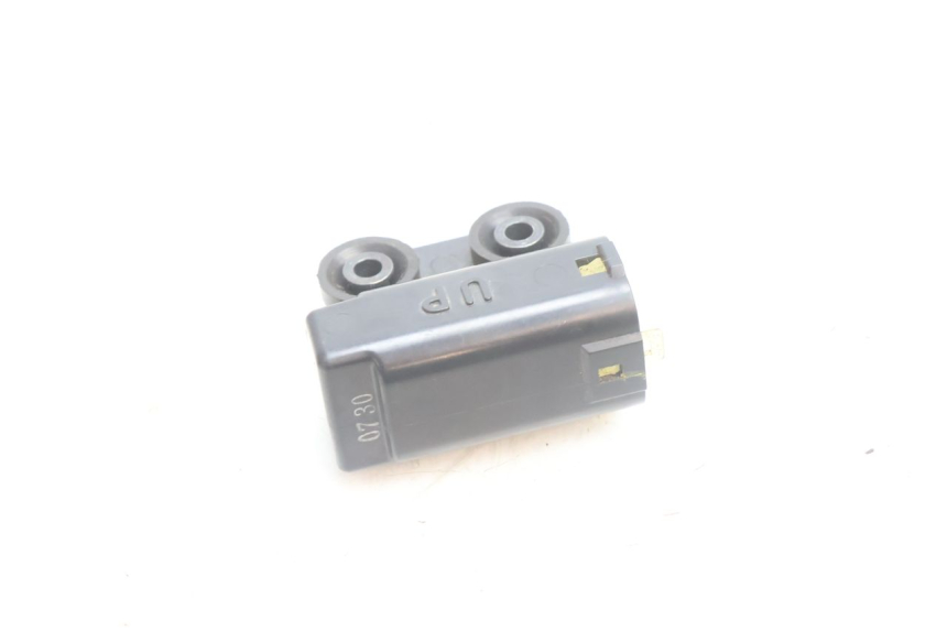 photo de NEIGUNGSSENSOR YAMAHA FZ8 800 (2010 - 2016) - Alternative Perspektive