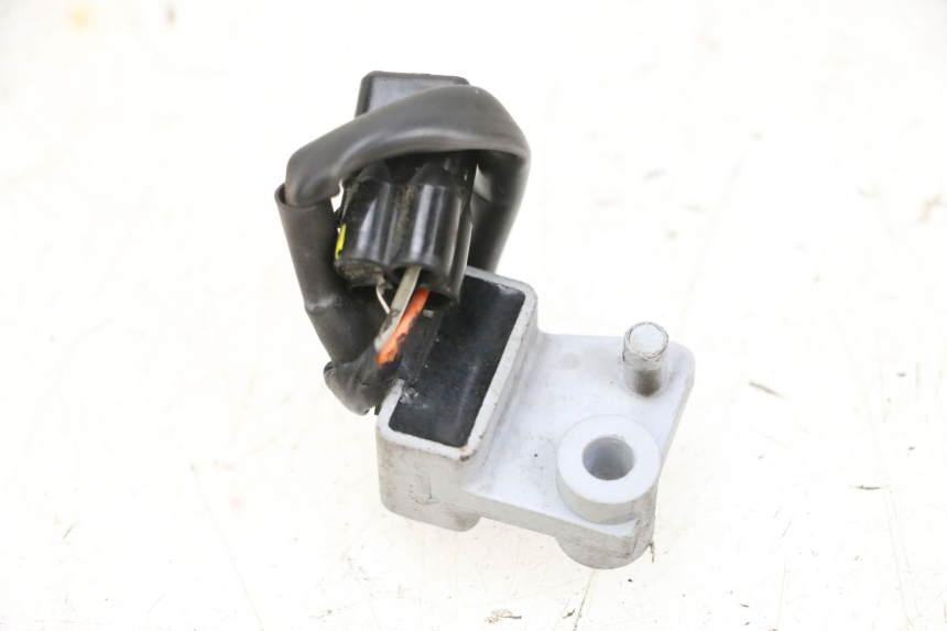 photo de NEIGUNGSSENSOR PIAGGIO MP3 HPE 300 (2019 - 2026) - Zoom auf Gebrauchszustand