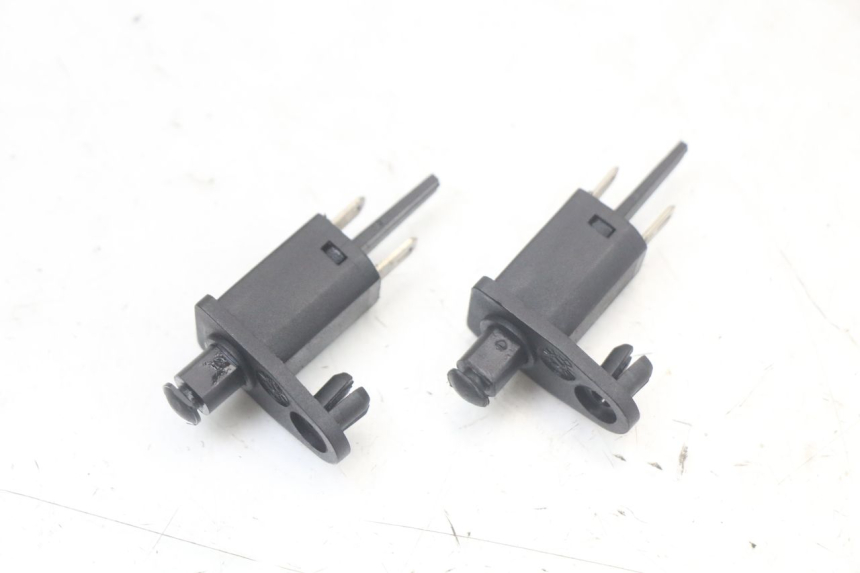 photo de SITZÖFFNUNGSSCHALTER PIAGGIO XEVO - X EVO 125 (2007 - 2017) - Hauptansicht