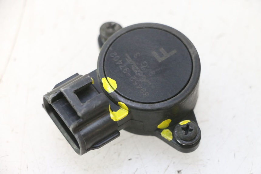 photo de DROSSELKLAPPENSENSOR SUZUKI BURGMAN 125 (2007 - 2014) - Hauptansicht