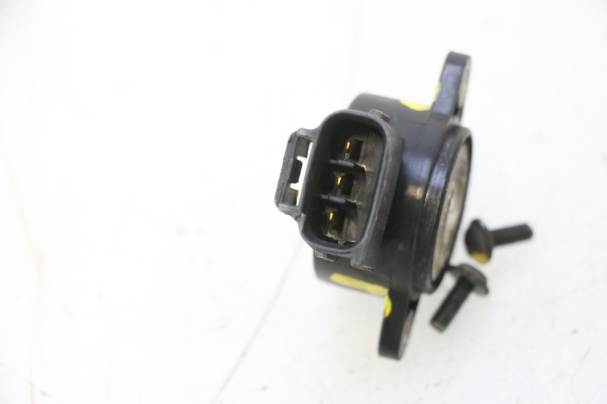 photo de DROSSELKLAPPENSENSOR SUZUKI BURGMAN 125 (2007 - 2014) - Detailansicht des Bauteils