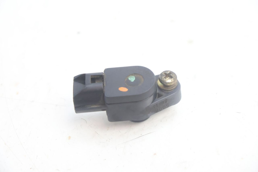 photo de DROSSELKLAPPENSENSOR KYMCO LIKE 125 (2009 - 2016) - Zoom auf Gebrauchszustand